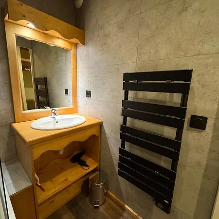 Apartment T3 Centre Orres 1800 - 6 Personnes Sur Piste - Renove Avec Parking