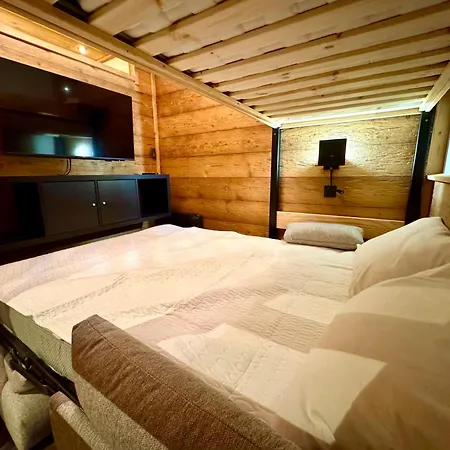 T3 Centre Orres 1800 - 6 Personnes Sur Piste - Renove Avec Parking *